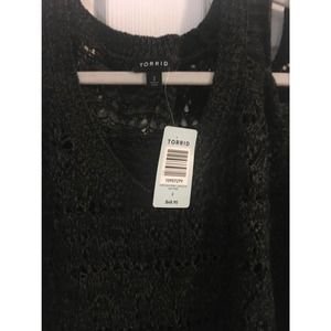 Torrid Peek-a-boo Shoulder sweater 3/4 length sleeve